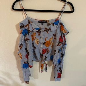 Women Blouse off shoulder tie in front